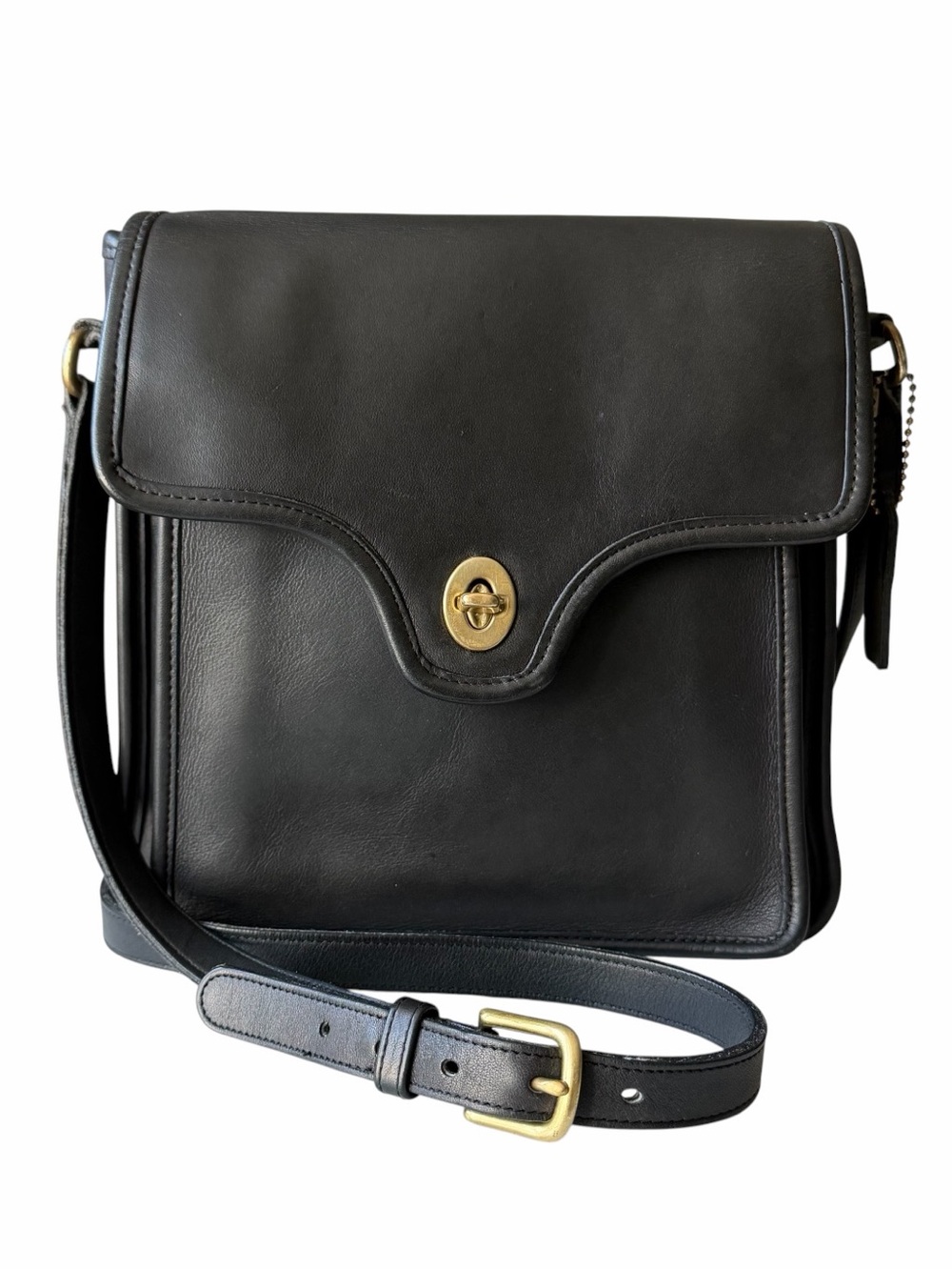 Vintage Coach 9917 Shelton Navy Leather USA Turnlock Crossbody Messenger Bag